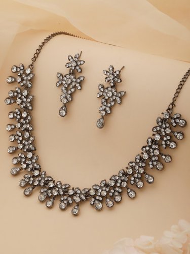 Silver-Plated Stone-Studded Jewellery Set